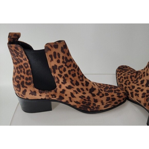 A New Day Cheetah Booties - Picture 5 of 8